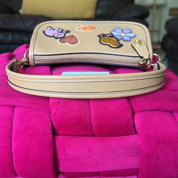 Coach Swinger Bag-NWOT - Picture 14 of 16